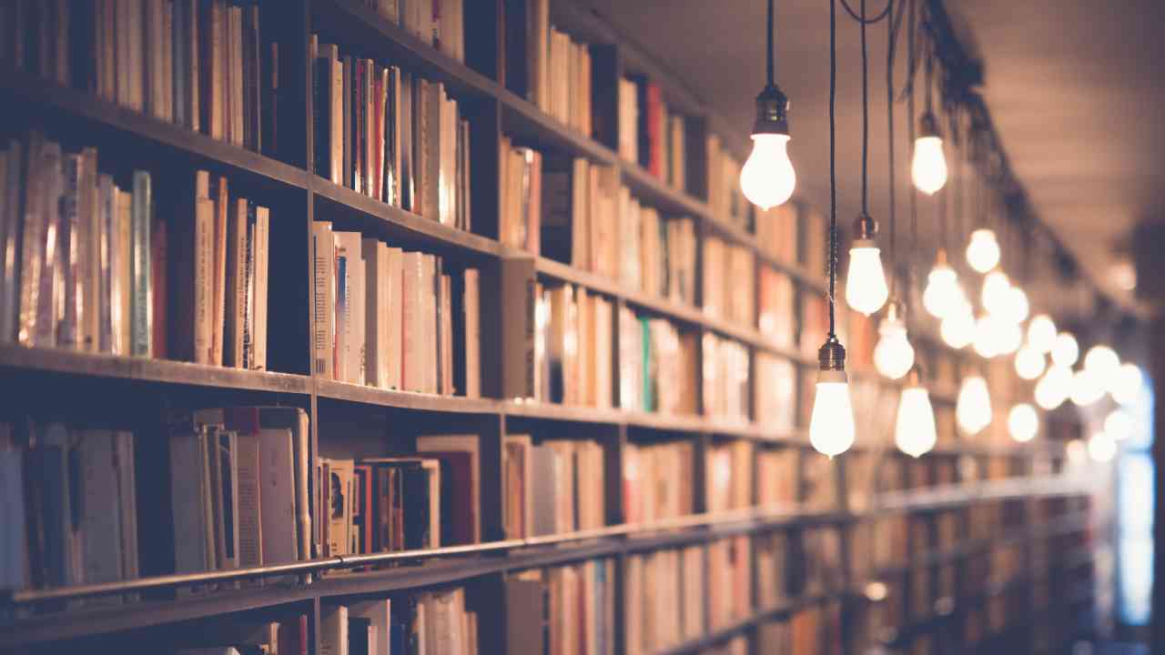 10 livros essenciais para quem quer escrever roteiros